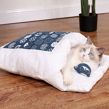 Load image into Gallery viewer, Warm Cat Sleeping Bag

